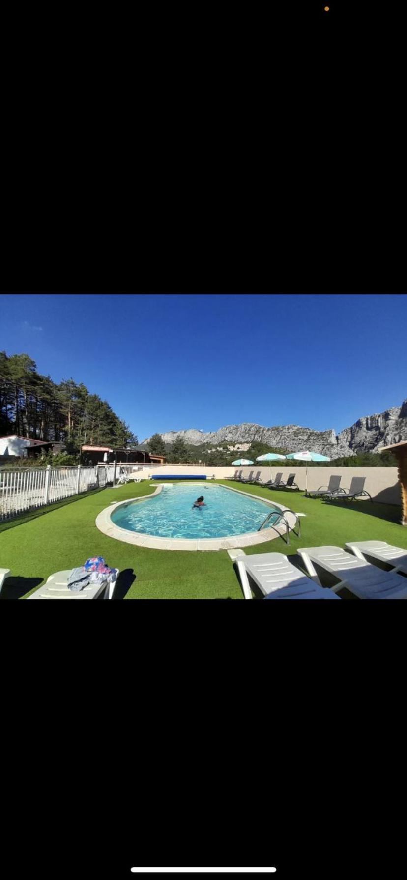 Mobilhome Comfort A La Montagne Saint-Auban  Esterno foto